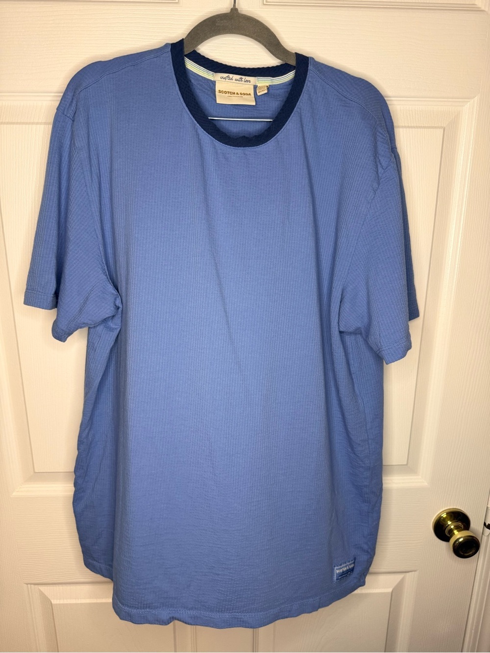 Scotch & Soda Light Blue Short-Sleeve Crew Neck Tee with Navy Trim Size XL